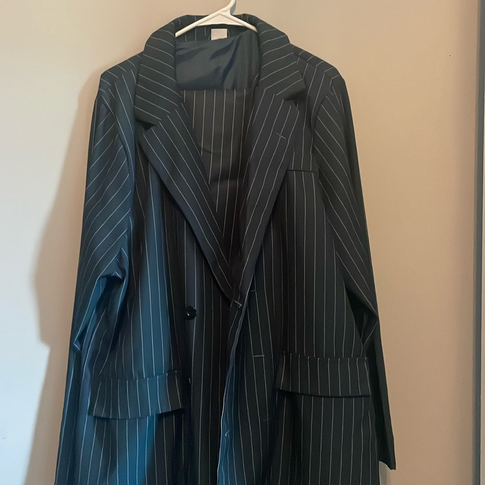 Adult XL Gomez Addams Suit from The Addams Family Halloween Costume